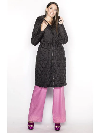 Jednoduchá černá prošívaná bunda s kapucí model 17694980 - Ann Gissy Jednoduchá černá prošívaná bunda s kapucí model 17694980 - Ann Gissy