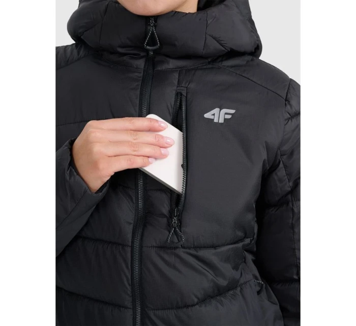 Dámská péřová trekingová bunda s výplní Primaloft Silver model 21816183 - 4F Dámská péřová trekingová bunda s výplní Primaloft Silver model 21816183 - 4F