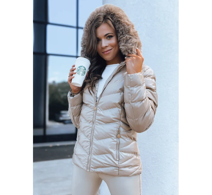 Dámská prošívaná zimní bunda s kapucí béžová Dstreet model 21970304 - FashionStreet