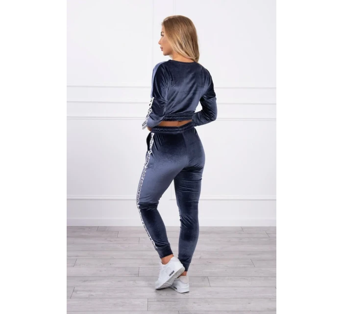 Velúrová súprava s nápisom Queen graphite