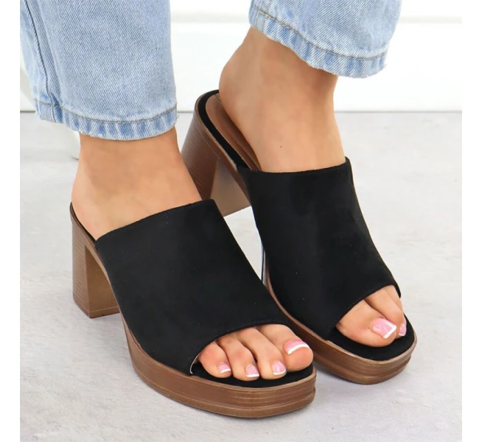 Dámske semišové žabky na ihličkách čierne Potocki 54309