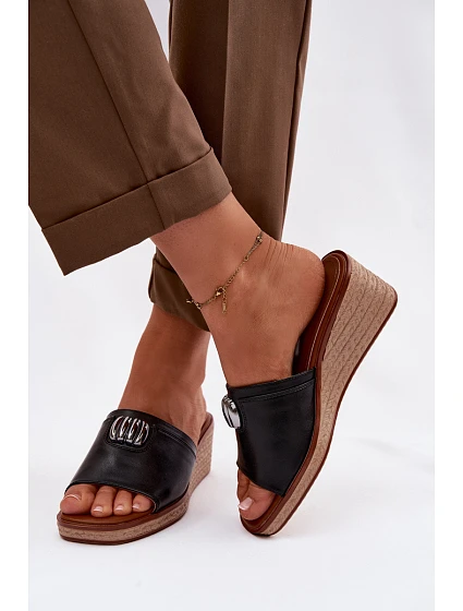 Dámské pantofle na platformě s   Černé model 22101421 - SERGIO LEONE