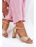 Dámské Sandály Na Podpatku S Dekorativním Páskem Eko Kůže Zlaté model 21696870 - EVENTO