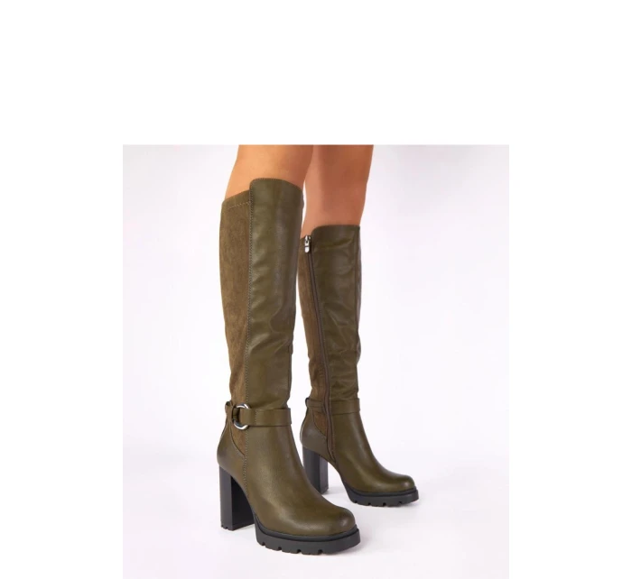 Topánky na podpätku model 222344 Solea