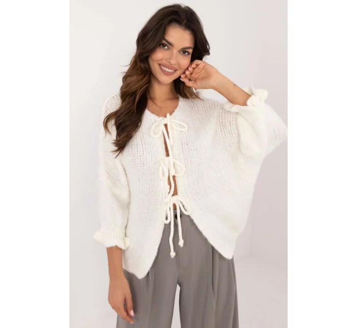 Sveter na gombíky model 200501 Taliansko Moda