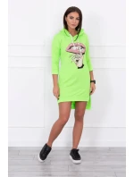 Šaty s dlhším chrbtom a farebnou neónovou potlačou Šaty s dlhším chrbtom a farebnou neónovou potlačou