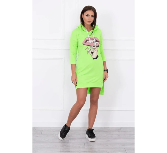 Šaty s dlhším chrbtom a farebnou neónovou potlačou Šaty s dlhším chrbtom a farebnou neónovou potlačou