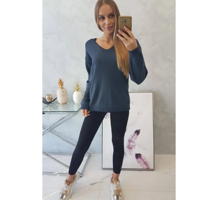 Džínsový sveter s výstrihom do V