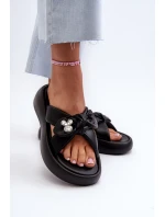 Skórzane Klapki Damskie Na Platformie Czarne GOE NN2N4110