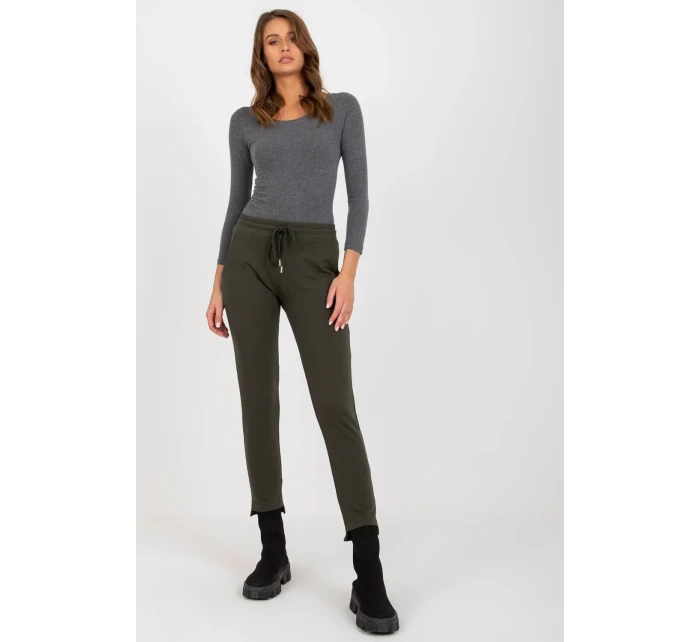 Tepláky model 191229 Relevantnosť Tepláky model 191229 Relevantnosť