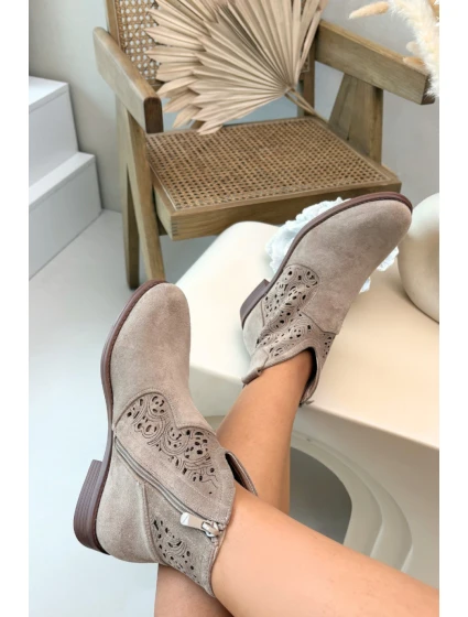 Topánky model 224433 Krok vo veľkom štýle