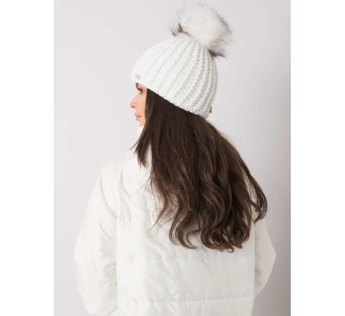 Dámska čiapka 17 biela