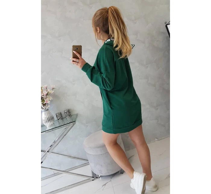Oversize šaty s kapucí tmavě zelené Oversize šaty s kapucí tmavě zelené
