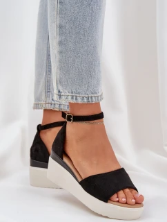 Lehké sandály na platformě a s jemným černé model 21684676 - Boto