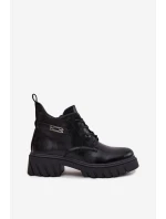 Nízké zateplené dámské kotníkové boty na klínku s ozdobným páskem Černé model 21708426 - Boto Nízké zateplené dámské kotníkové boty na klínku s ozdobným páskem Černé model 21708426 - Boto