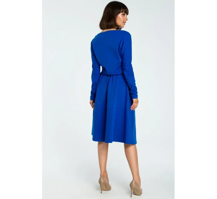 B087 Priliehavé midi šaty - kráľovská modrá