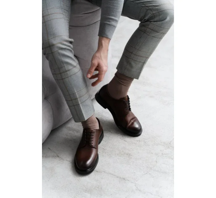 Hladké pánske ponožky s jemným vzorom 056 Hladké pánske ponožky s jemným vzorom 056