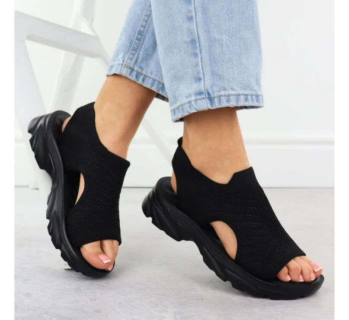 Dámské černé sandály model 21904827 - Potocki