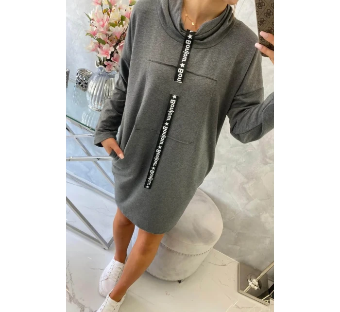 Šaty s kravatou v grafitovej farbe