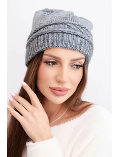 Dámská zimní čepice z vlny a s vzorem šedá model 21817813 - K-Fashion