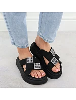 Dámske žabky na platforme so zirkónmi čierne Potocki 16347