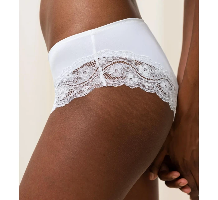 Kalhotky Lovely Micro Hipster bílé - TRIUMPH