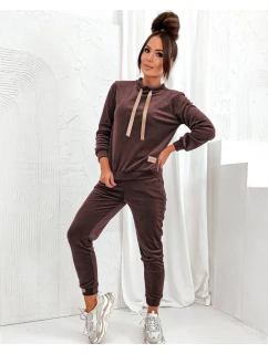 Dámska velúrová súprava v čokoládovej farbe (637)
