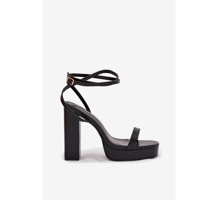 Dámské Sandály Na Podpatku S Páskem Černé model 21696037 - Boto