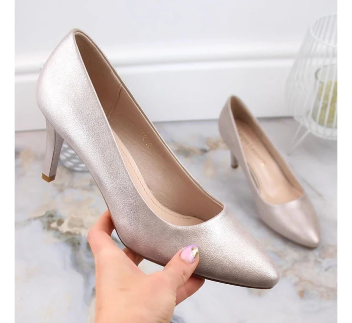 Sergio Leone W 1336 zlaté podpätky