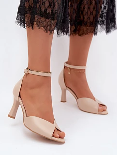 Dámské sandály na podpatku  béžové model 22220771 - Zazoo