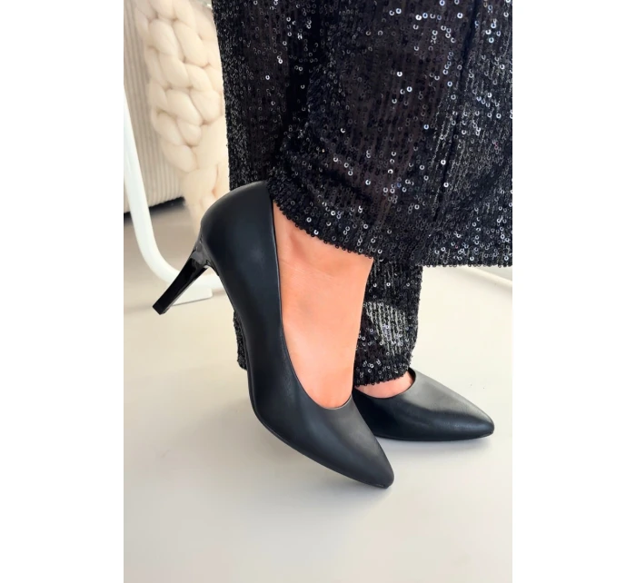 Kožené lodičky model 21821724 Černé - SERGIO LEONE