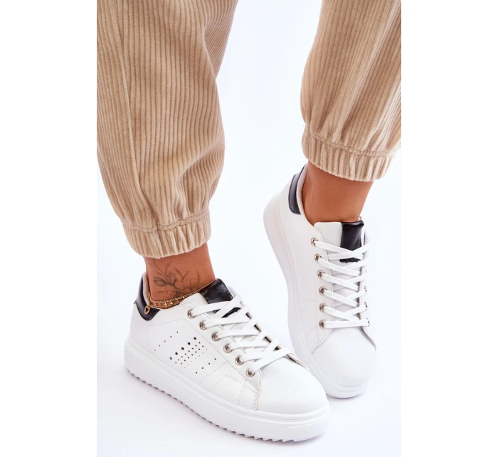 Dámská sportovní obuv bílá a černá Be model 21620265 - Boto