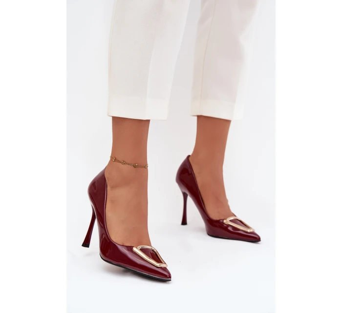 Lakované lodičky se zlatým detailem bordó model 21710695 - Boto