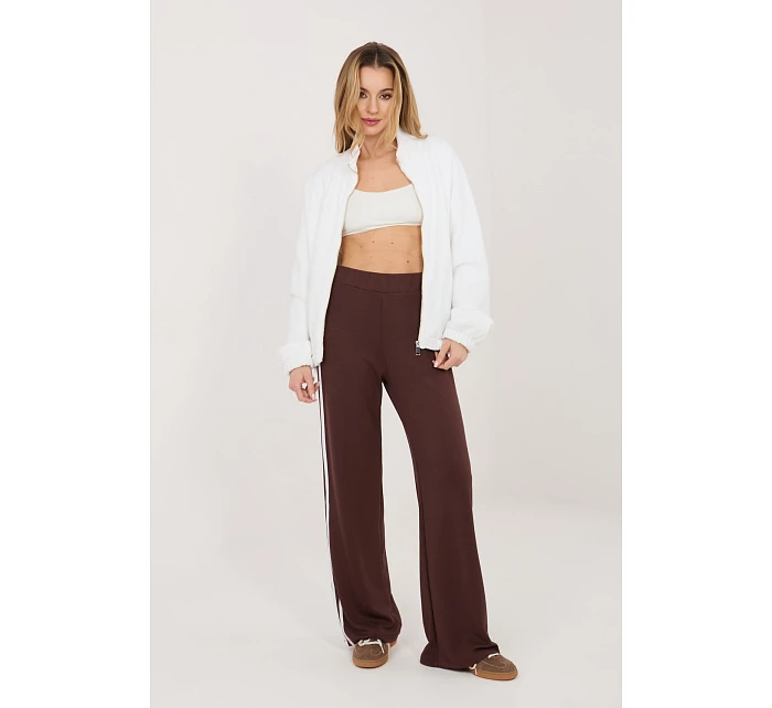 Tepláky model 226153 Relevantnosť Tepláky model 226153 Relevantnosť