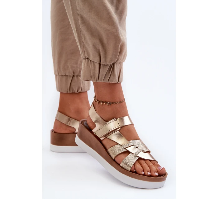 model 21661420 Dámské Kožené Sandály Na Platformě Zlaté - Zazoo