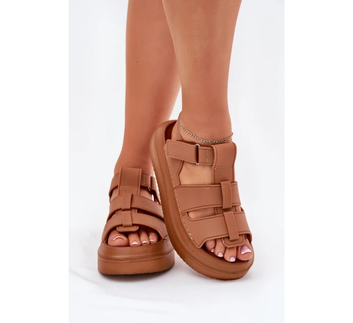 Sandále model 213169 Krok vo veľkom štýle