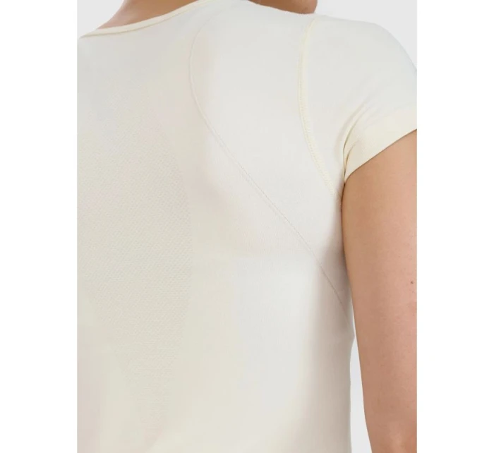 Dámske rýchloschnúce tričko na jogu a pilates 4F 4FWSS25TFTSF1270-11S Dámske rýchloschnúce tričko na jogu a pilates 4F 4FWSS25TFTSF1270-11S