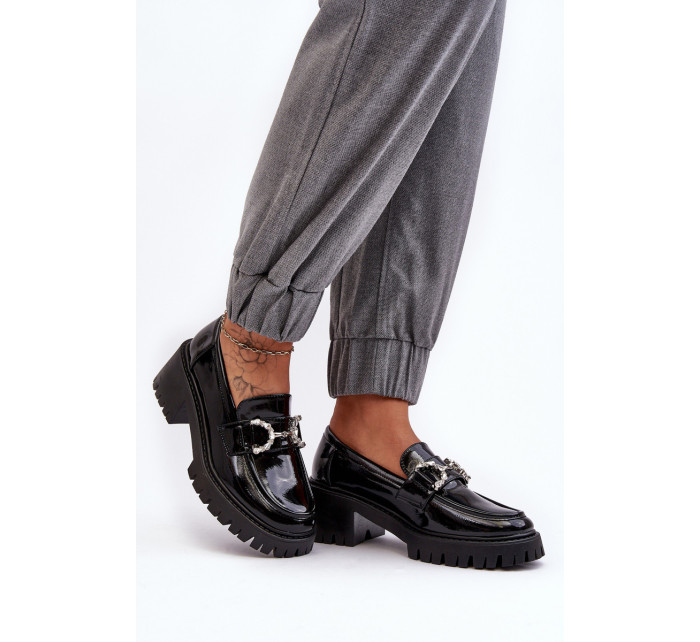 Dámske lakované topánky s masívnymi vysokými podpätkami, čierne Lemmitty