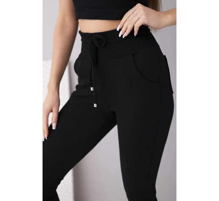 Dámské teplákové kalhoty s vysokým pasem a šňůrkou černé