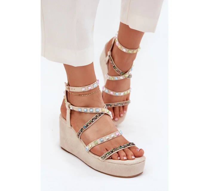 Sandały Damskie Na Koturnie Ze Zdobieniem Na Paskach Beżowe Lunara Sandały Damskie Na Koturnie Ze Zdobieniem Na Paskach Beżowe Lunara