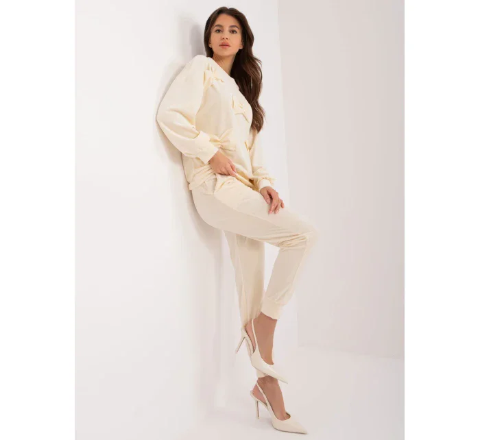 DHJ KMPL 8850.68 ecru