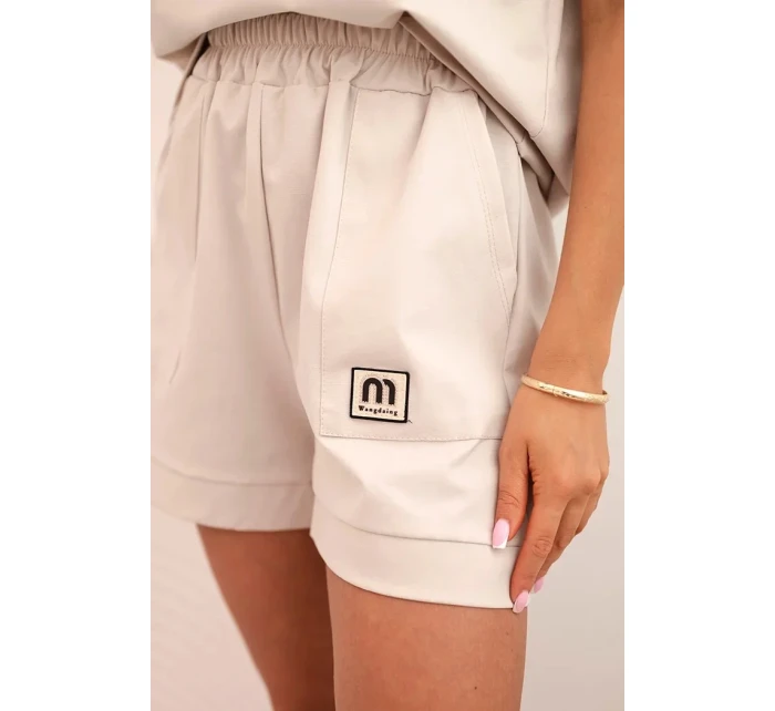 Dámská punto souprava s krátkým rukávem a model 21176904 šortkami beżowy - K-Fashion Dámská punto souprava s krátkým rukávem a model 21176904 šortkami beżowy - K-Fashion