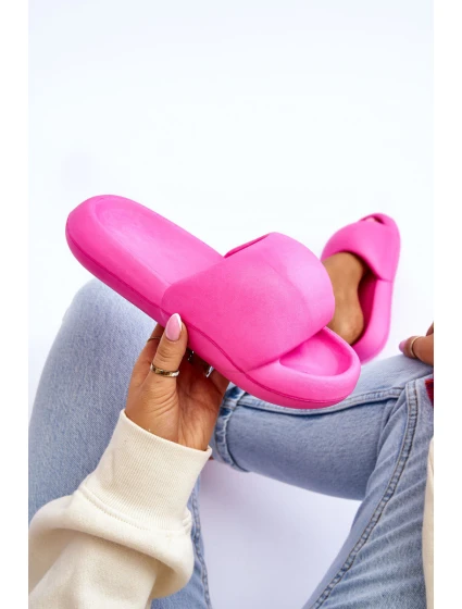 Dámské lehké pěnové pantofle na platformě Fuchsie model 21618534 - Boto