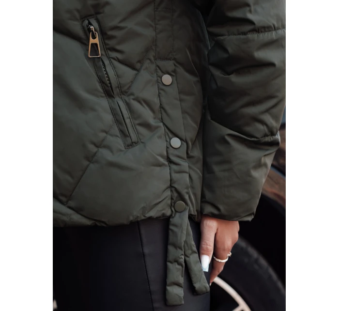 prošívaná dámská zimní bunda s kapucí zelená Dstreet model 21981059 - FashionStreet prošívaná dámská zimní bunda s kapucí zelená Dstreet model 21981059 - FashionStreet