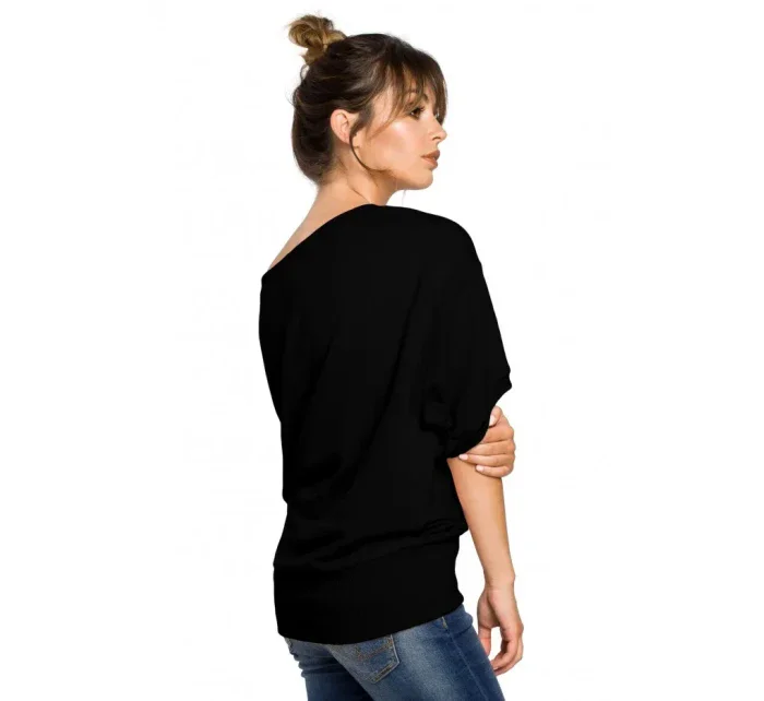 B048 Blúzka nadmernej veľkosti so zavinovacími detailmi - púdrová