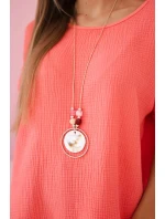 Mušelínová halenka s náhrdelníkem malina