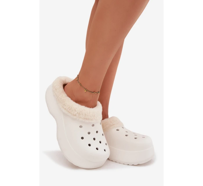 Dámske penové papuče zateplené kožušinou - biele Palvine Dámske penové papuče zateplené kožušinou - biele Palvine