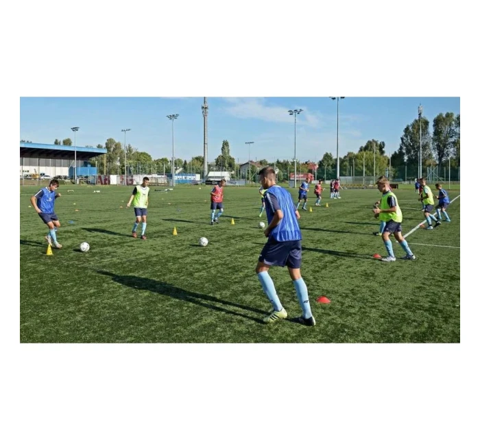 Tréningové kužele Yakimasport s otvormi 100042 Tréningové kužele Yakimasport s otvormi 100042