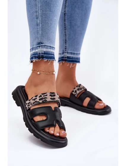 Kožené Dámské Sandály S Páskem Leopard model 21697781 Černé - VINCEZA Kožené Dámské Sandály S Páskem Leopard model 21697781 Černé - VINCEZA