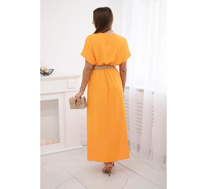 Dlouhé šaty s ozdobným páskem pomeranč
